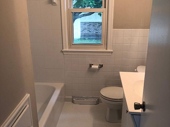 Bathroom floor and walls/tub have been redone. See additional photos.