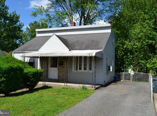 301 Love Ln, Norwood, PA 19074