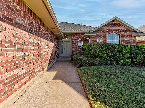 3rd image of 7604 Sandlewood Dr