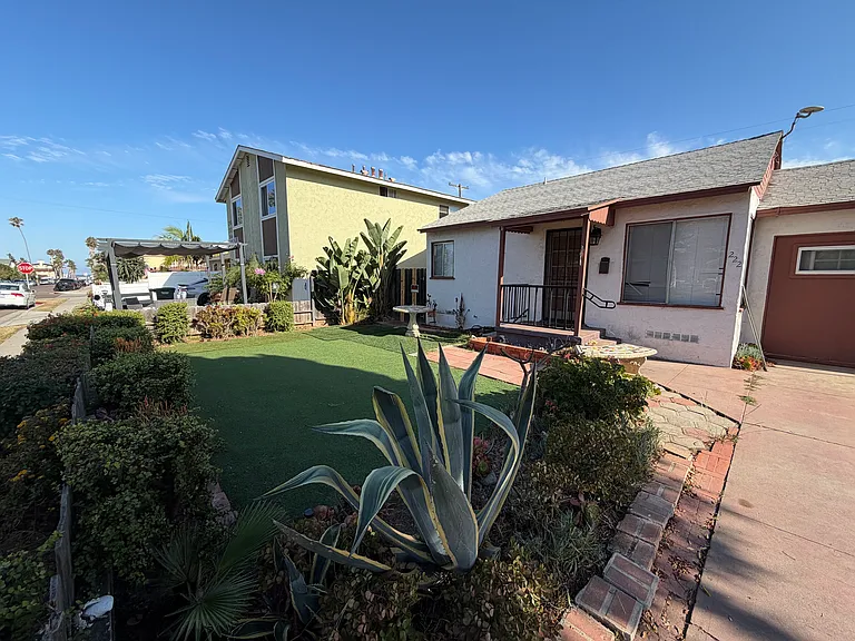 222 Elder Ave — Photo 4