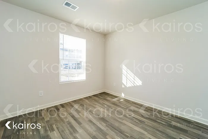 8 Plymouth Ct — Photo 11