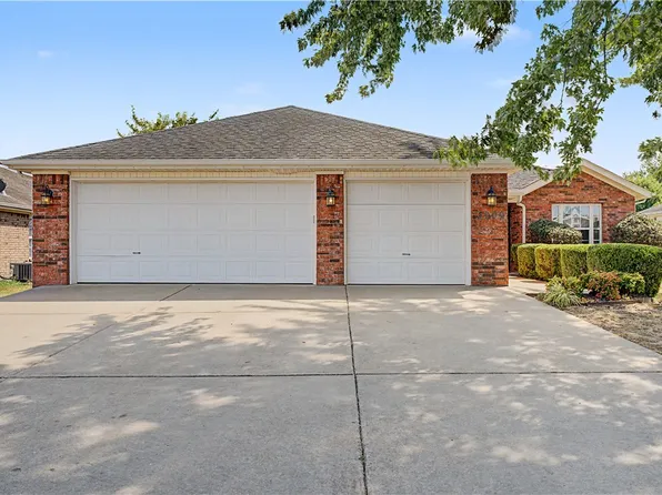 3909 SW Moline Ave, Bentonville, AR 72712