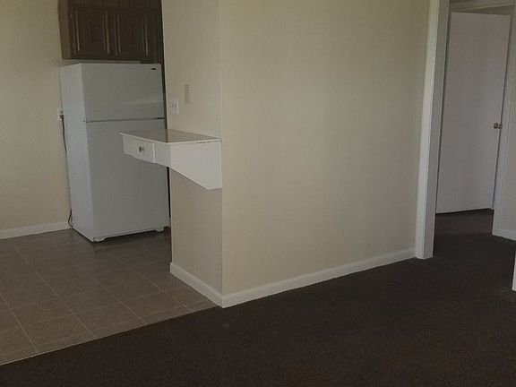 4th image of 630 S Missouri Ave APT 8