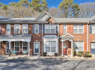 394 Paden Cove Trl, Lawrenceville, GA 30044
