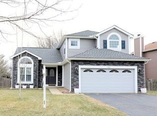 1168 Sweetwater Rdg, Lake In The Hills, IL 60156