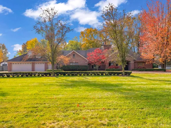 17880 Millar Rd, Clinton Township, MI 48036