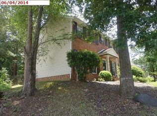 8704 Golf Ridge Dr, Charlotte, NC 28277