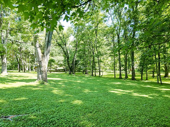 3rd image of 2403 Hidden Lake Cir