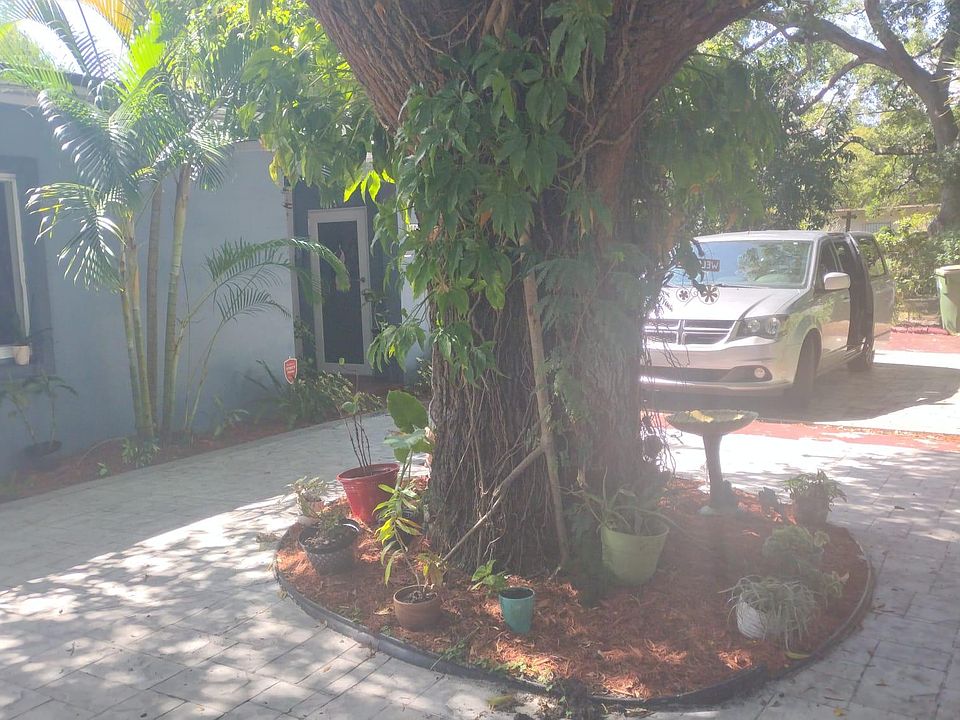 1st image of 14010 NE 9th Ave