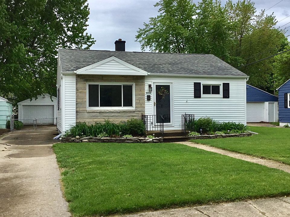 1st image of 2210 Rockne Dr