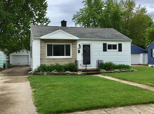 2210 Rockne Dr, South Bend, IN 46615