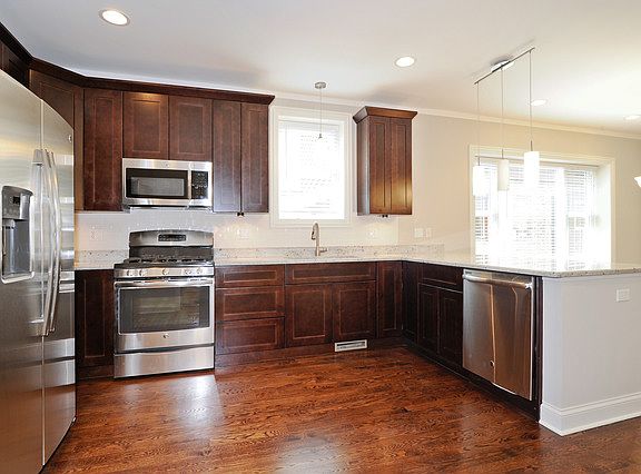 2nd image of 2311 N Sawyer Ave