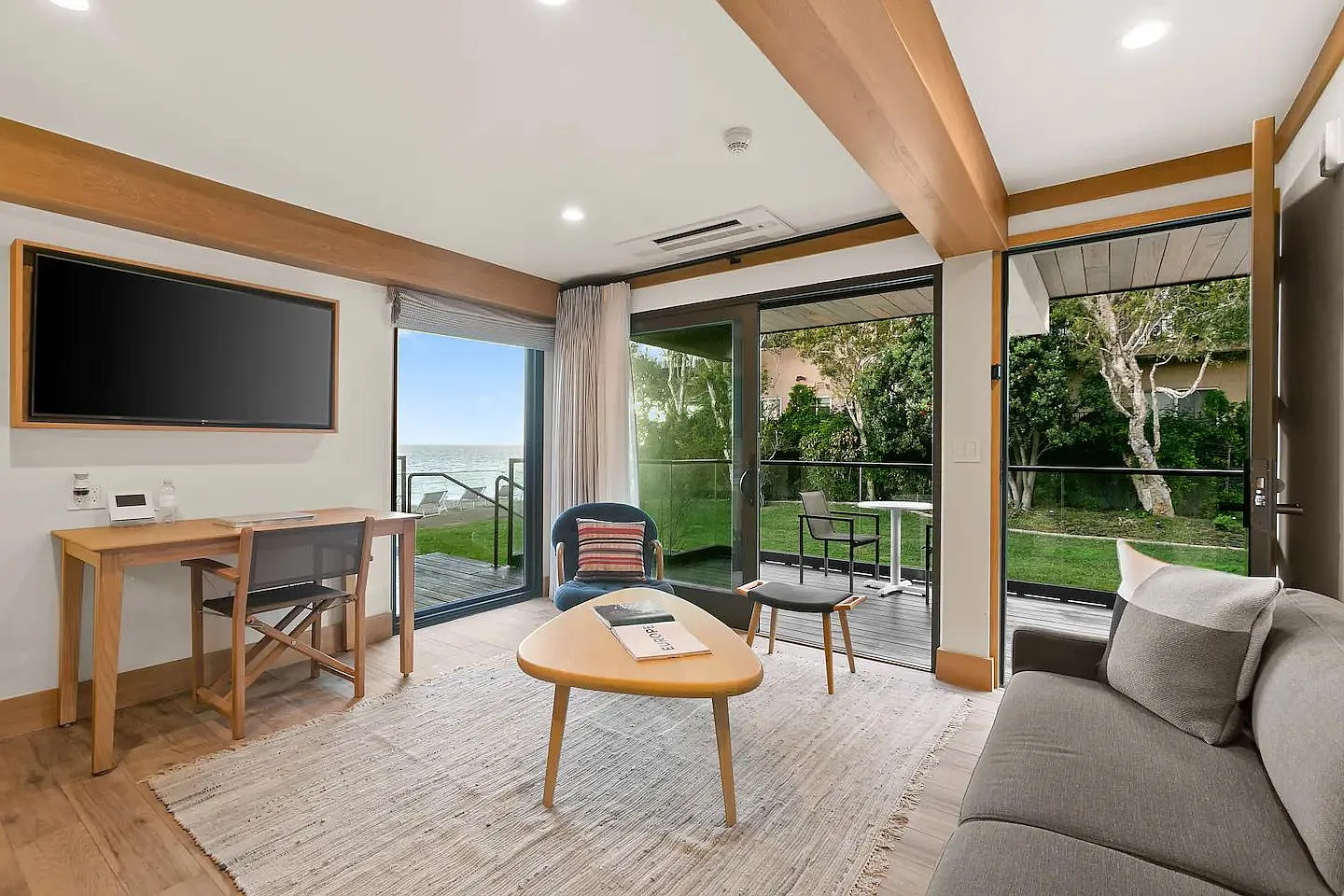 2 bed, 450 sqft, $15,000 — Photo 2