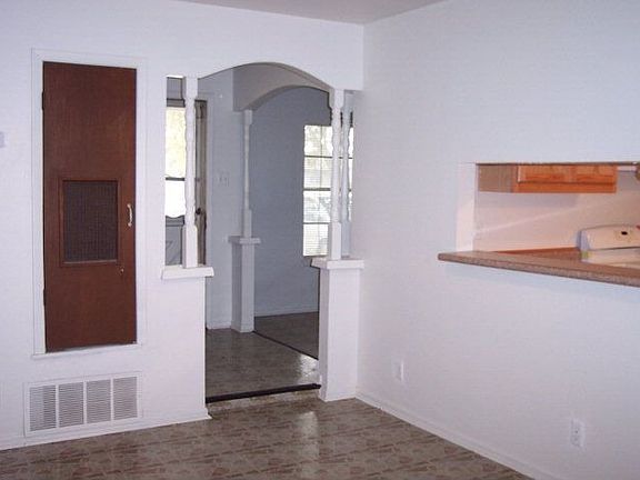 2nd image of 5129 Foxcross Dr