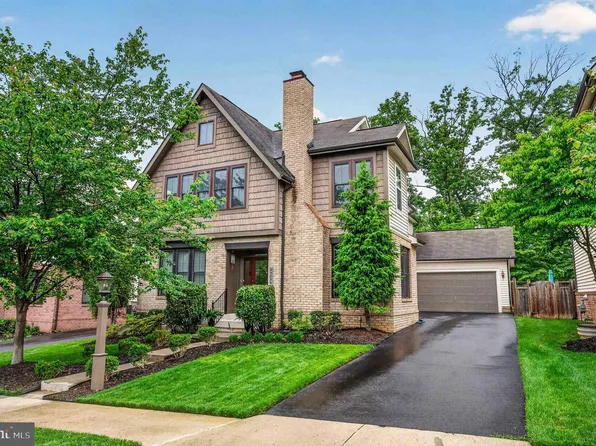 23259 April Mist Pl, Ashburn, VA 20148
