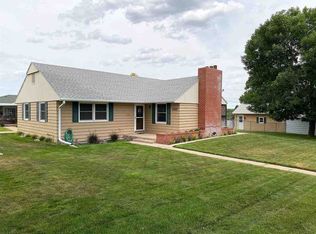 1101 E 5th St, Mccook, NE 69001