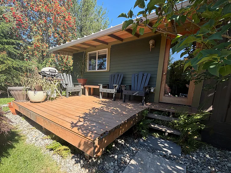 18466 Cascade St — Photo 2