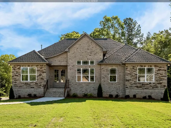 1121 Grey Oaks Valley, Pelham, AL 35124
