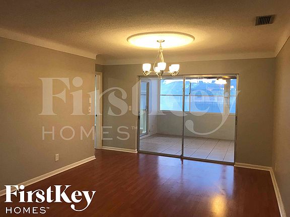5th image of 4251 SW 20th St
