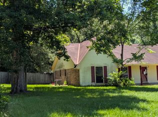 218 Julia Ann Dr, Natchitoches, LA 71457