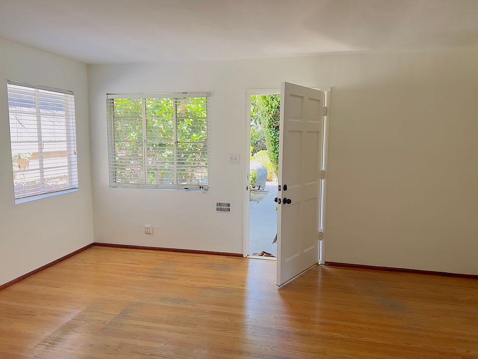 1st image of 4247 S Centinela Ave #4249