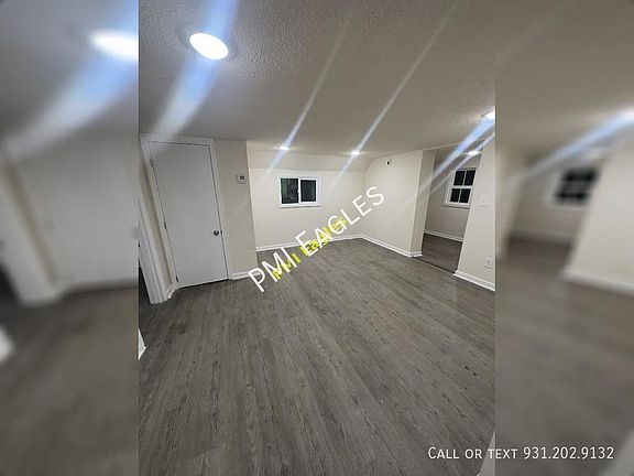 4th image of 428 Shelby St Unit B