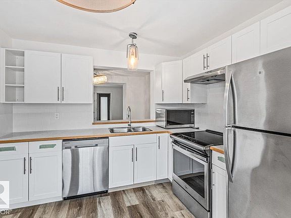 4th image of 2135 141st Ave NW