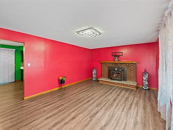 4th image of 2605 Cincinnati Dayton Rd