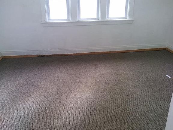 4th image of 142 Millicent Ave
