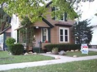 917 Pearl St, Aurora, IL 60505