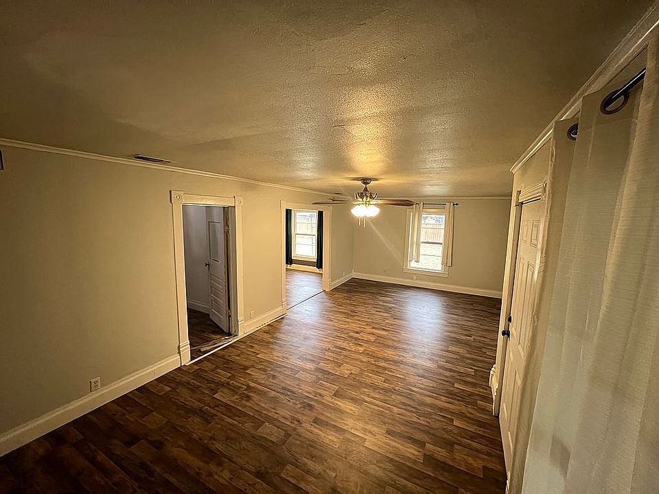 461 S 9th Ave, Munday, TX 76371 Zillow