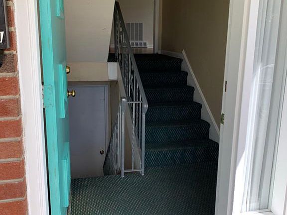 2nd image of 3325 Mary St #A