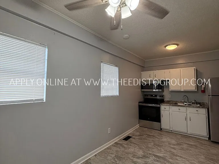497 Boulevard St #B — Photo 7