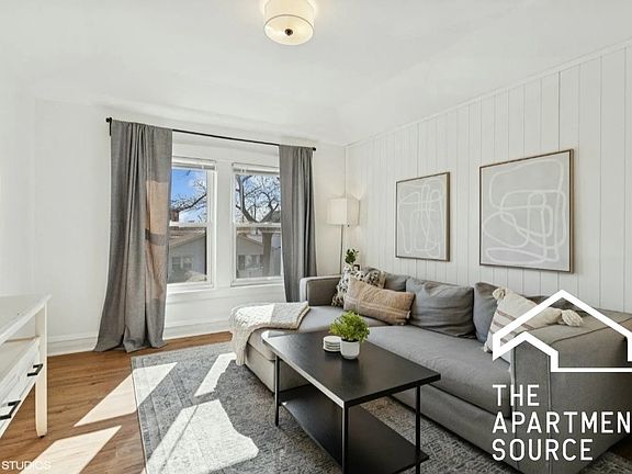 4th image of 3634 N Christiana Ave #2