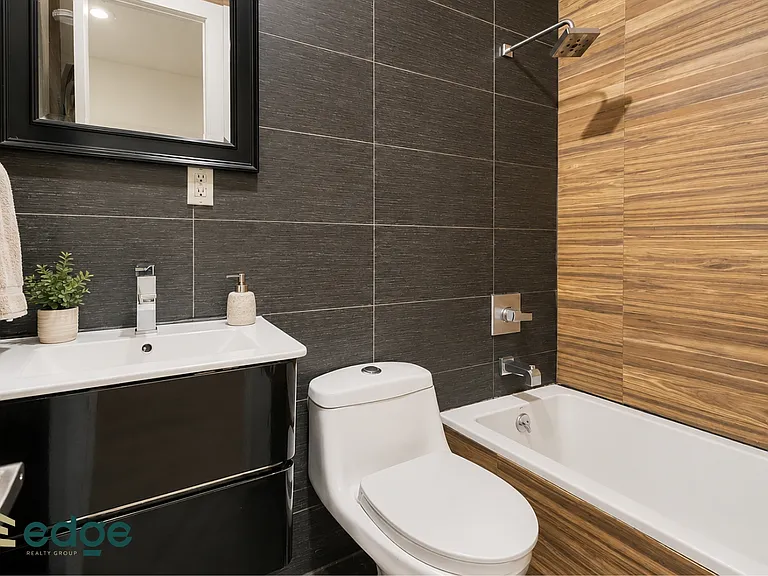 181 Kosciuszko St #2L — Photo 6