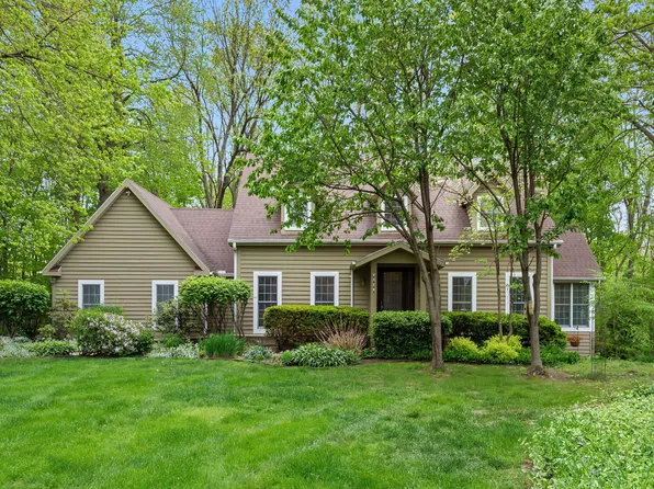 3493 N Kama Dr, La Porte, IN 46350