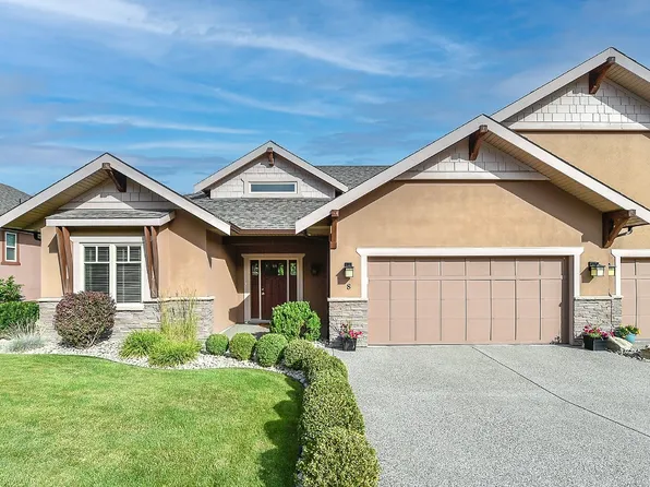 2450 Selkirk Dr Unit 8, Kelowna, BC V1V 2Z5