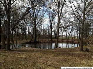 3925 Nail Rd W, Horn Lake, MS 38637