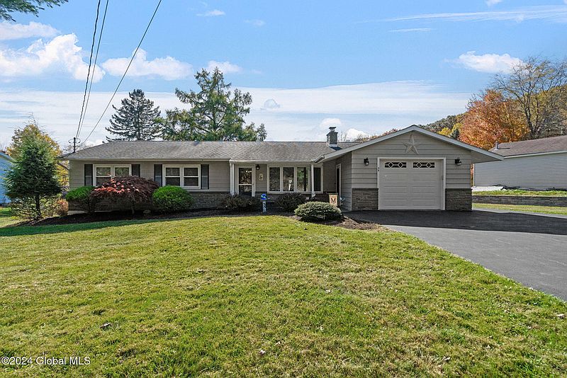 2nd image of 34 Tieman Road