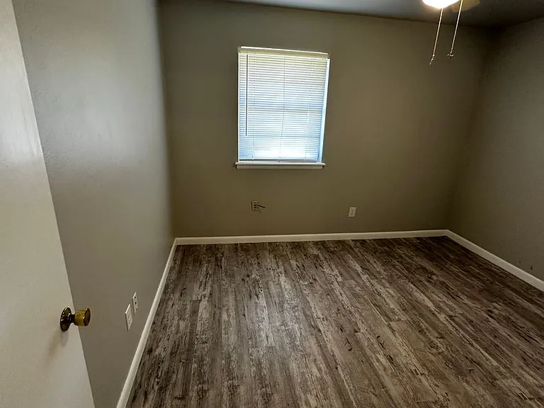 1317 SW 68th St — Photo 34