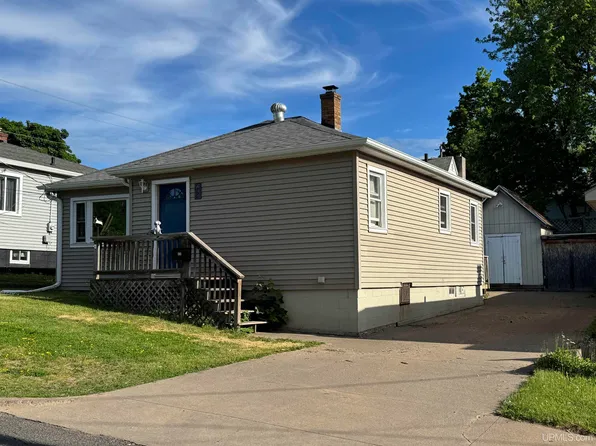 434 Craig St, Marquette, MI 49855