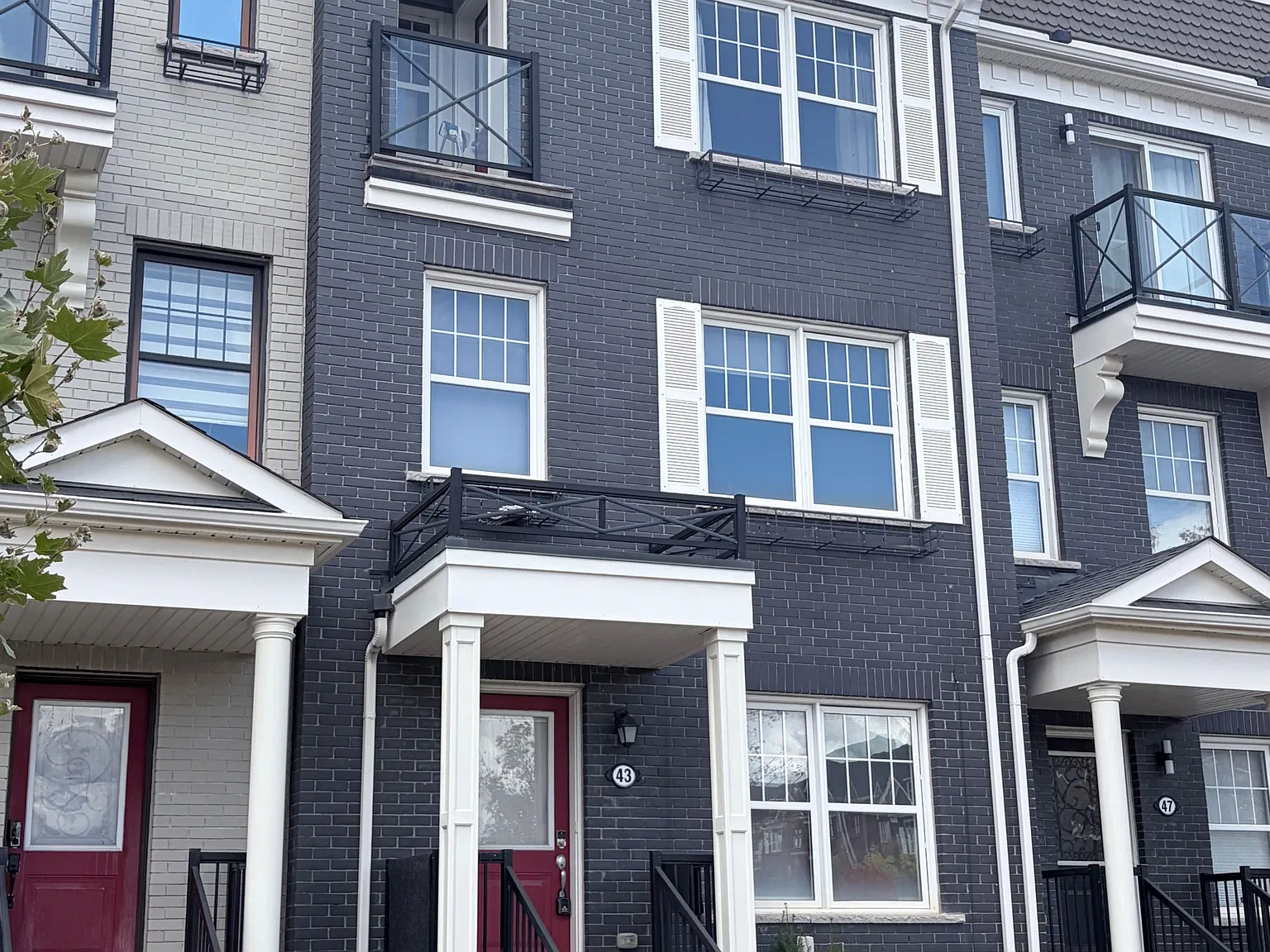 4 bed, $3,200 — Photo 3