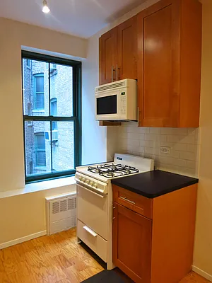 Rented by City & Suburban | media 21