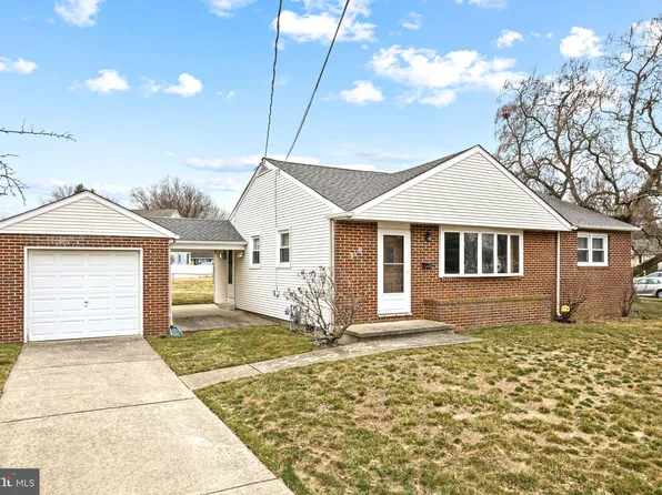 218 Russell Ave, Barrington, NJ 08007