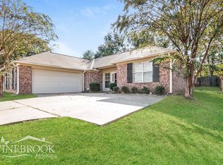 1975 Lincolnshire Blvd, Ridgeland, MS 39157