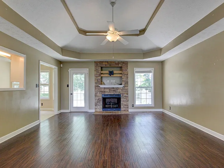 3729 Kendra Ct N — Photo 66