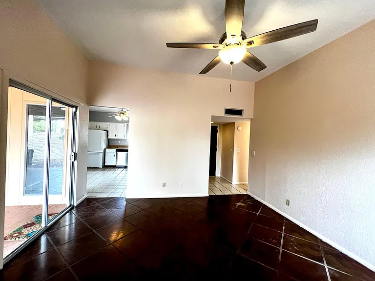 1422 S Moonflower Ln — Photo 7