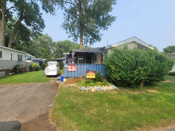 490 Empire Rd #Ebw089, Pt Colborne, ON L0S 1R0