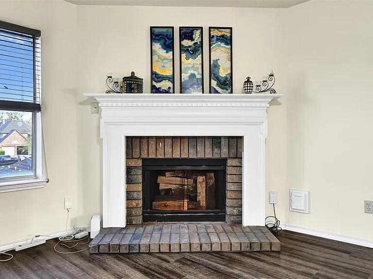 5910 Rolff Ln — Photo 10