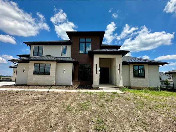 17325 Larsen St, Overland Park, KS 66221
